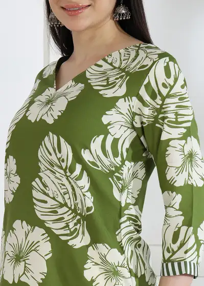 Women's Elegant Black Floral Print Short Kurti